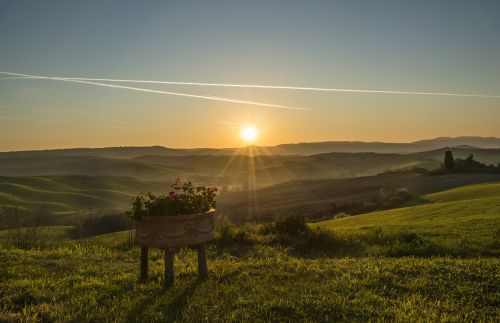 tuscany landscape sunset