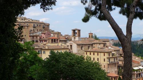 tuscany italy stone buildings