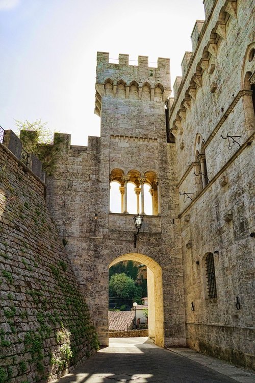 tuscany  architecture  palace