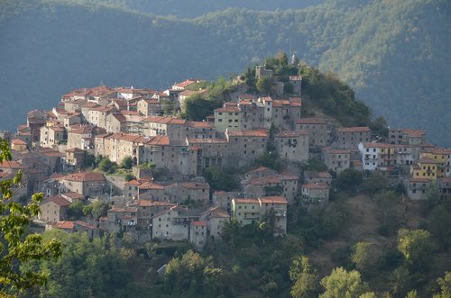 tuscany  village  italy