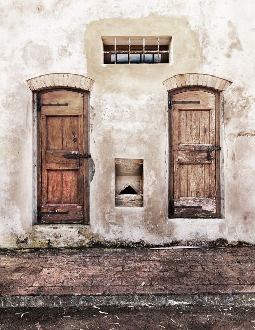 tuscany door house