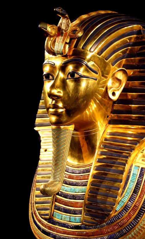 tutankhamun death mask pharaonic