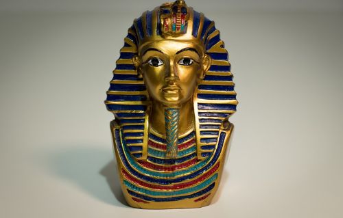 tutankhamun pharaoh egyptian
