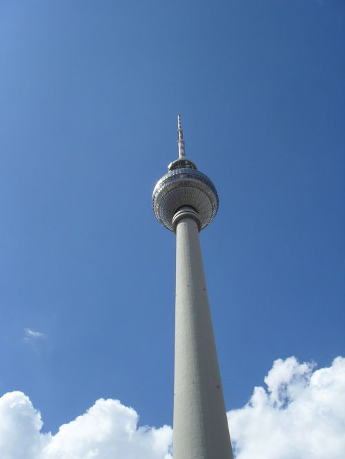 tv tower berlin blue sky