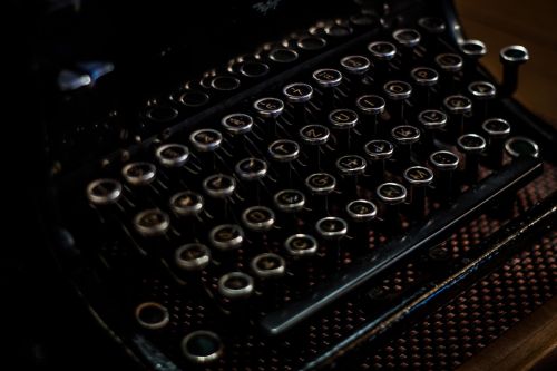 typewriter antique retro