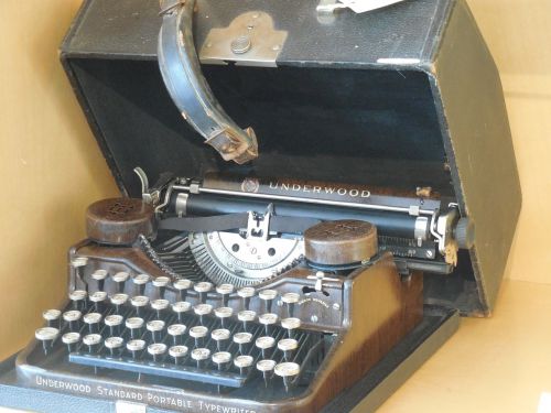 typewriter vintage vintage typewriter