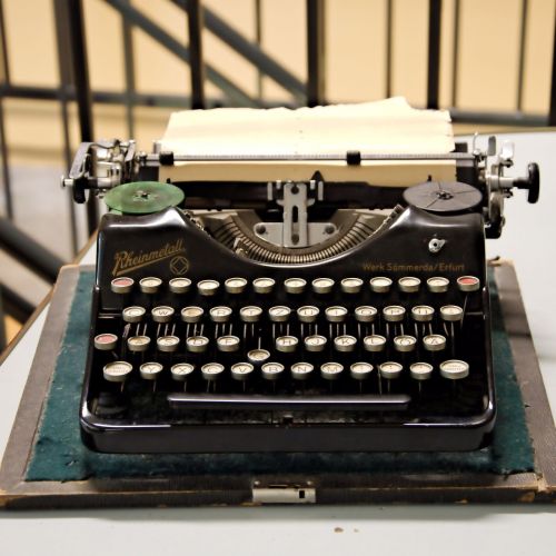 typewriter old historically
