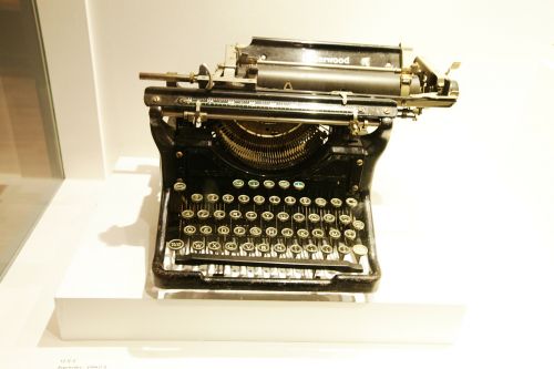typewriter gabor treasure