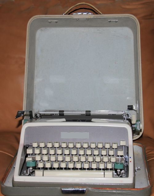 typewriter vintage 1950's