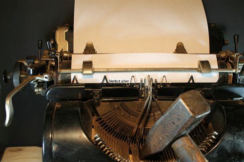 typewriter  leaf  freedom of expression