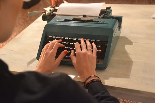 typewriter  secretary  write