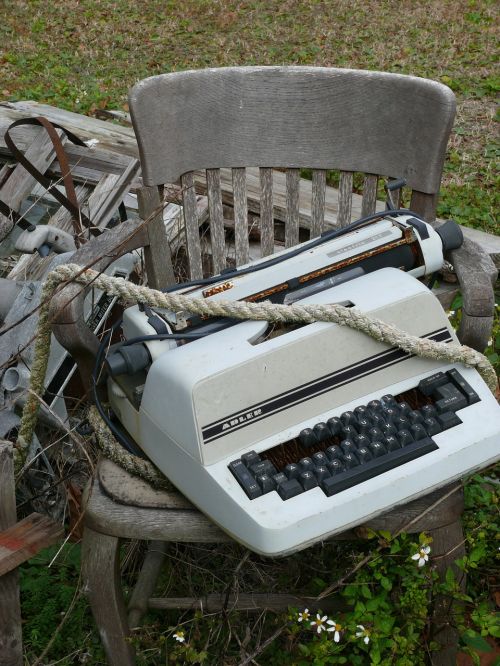 typewriter vintage old