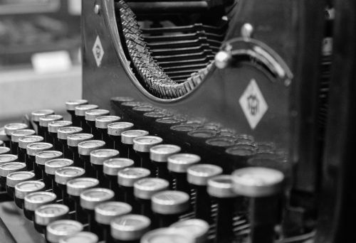 typewriter vintage oldschool