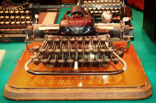 typewriters old vintage