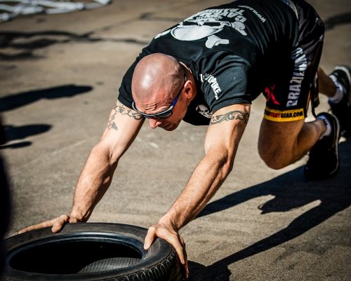 tyre push tyre workout training