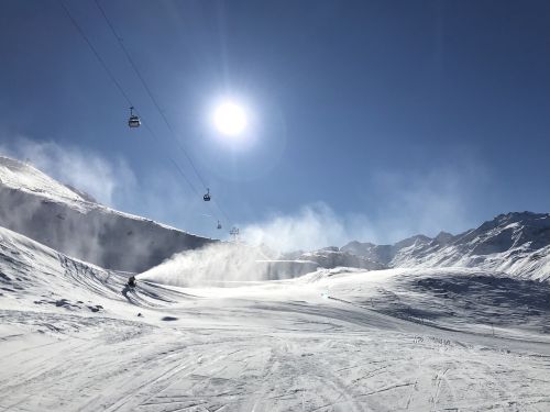tyrol alps skiing