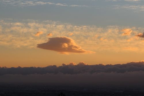 ufo sunset cloud formation