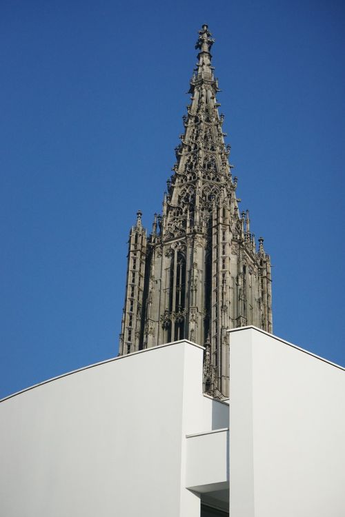 ulmer münster building