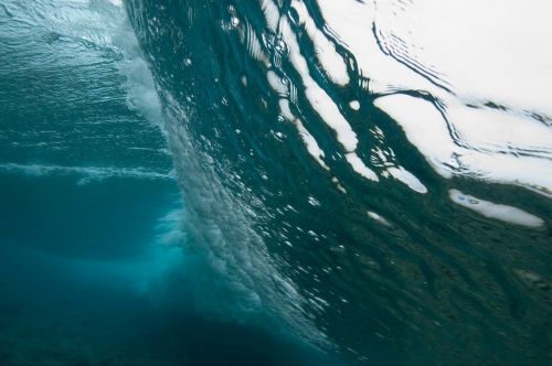 underwater surf wave