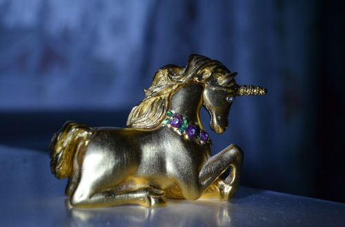 unicorn figurine ornament