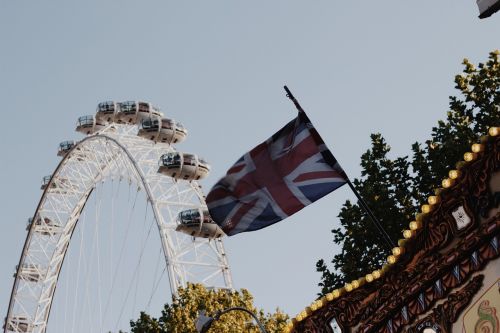 union flag ferris wheel london eye