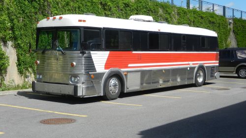 united states coach bus