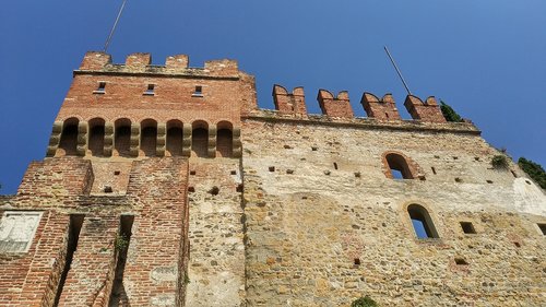 upper castle  the city wall  marostica