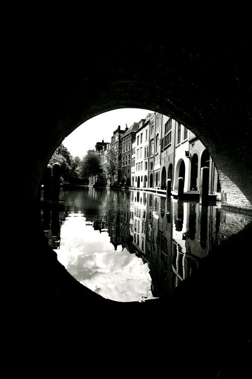 utrecht canal netherlands