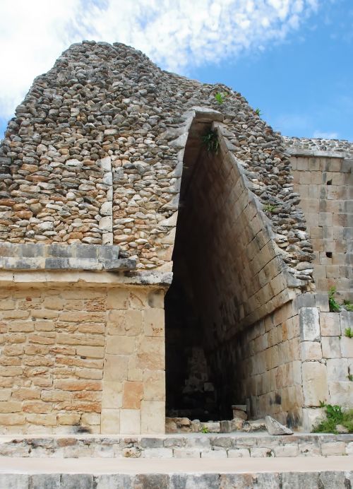uxmal yucatan maya vault