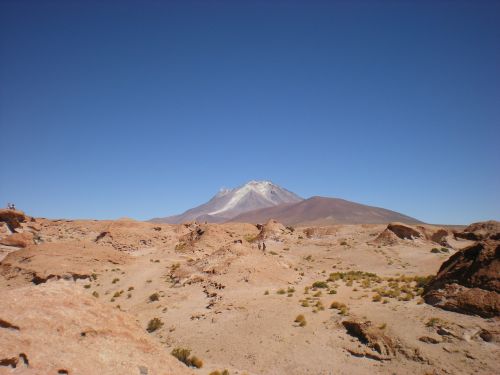 uyuni mountain landscape