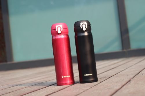 vacuum flask red black