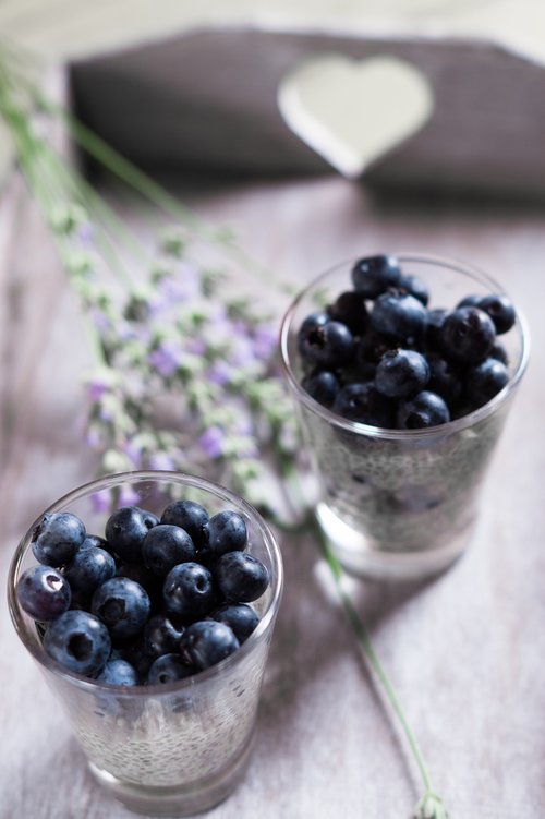 valentino  romantic  blueberries