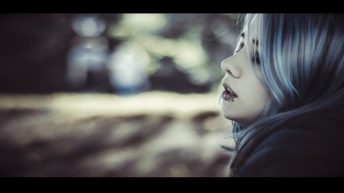 vampire girl blue hair girl