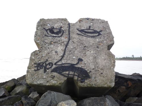 vandalism beach lighthouse