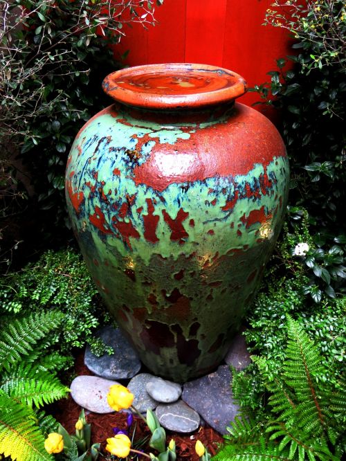 vase water decoration
