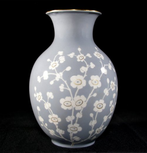 vase  flower vase  porcelain