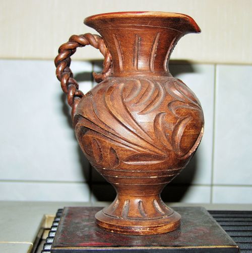 vase ceramic brown