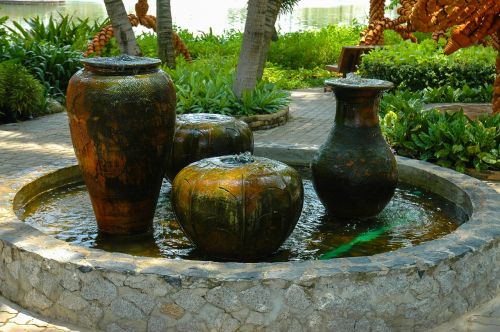 vases water fountain