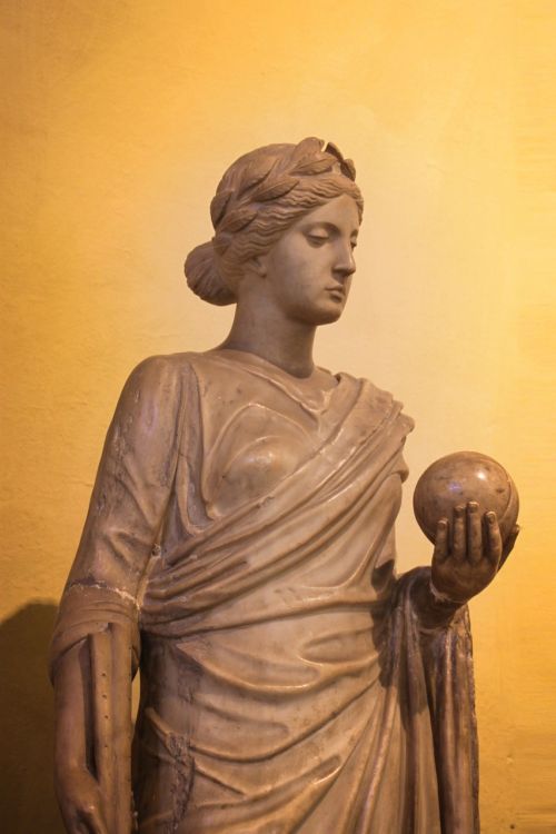 vatican museum sculpture