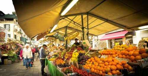 vegetable market fruit market venice