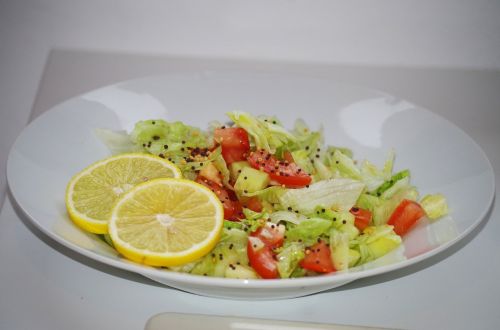 vegetable salad healthy plate
