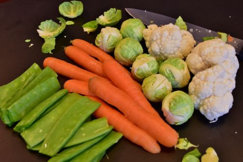 vegetables raw carrots