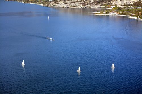 vela landscape lake