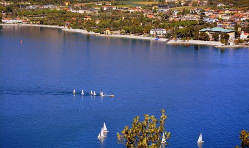 vela landscape lake