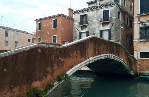 venice bridge canal