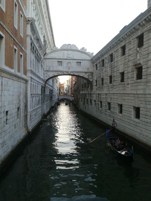 venice bridges holiday