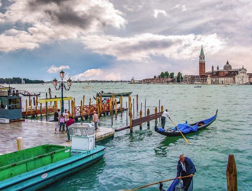 venice gondola water