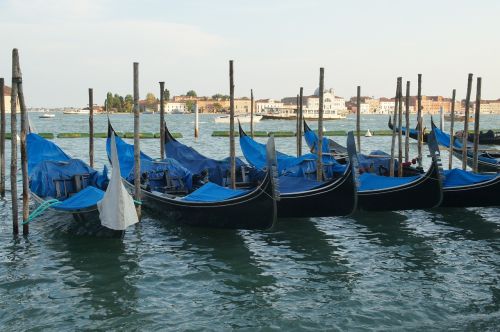 venice boat gondola