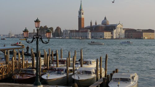 venice  italy  gandola