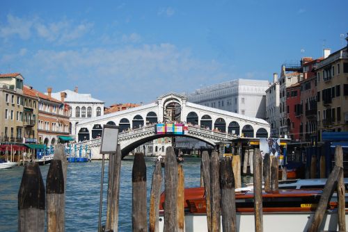 venice rialto channels